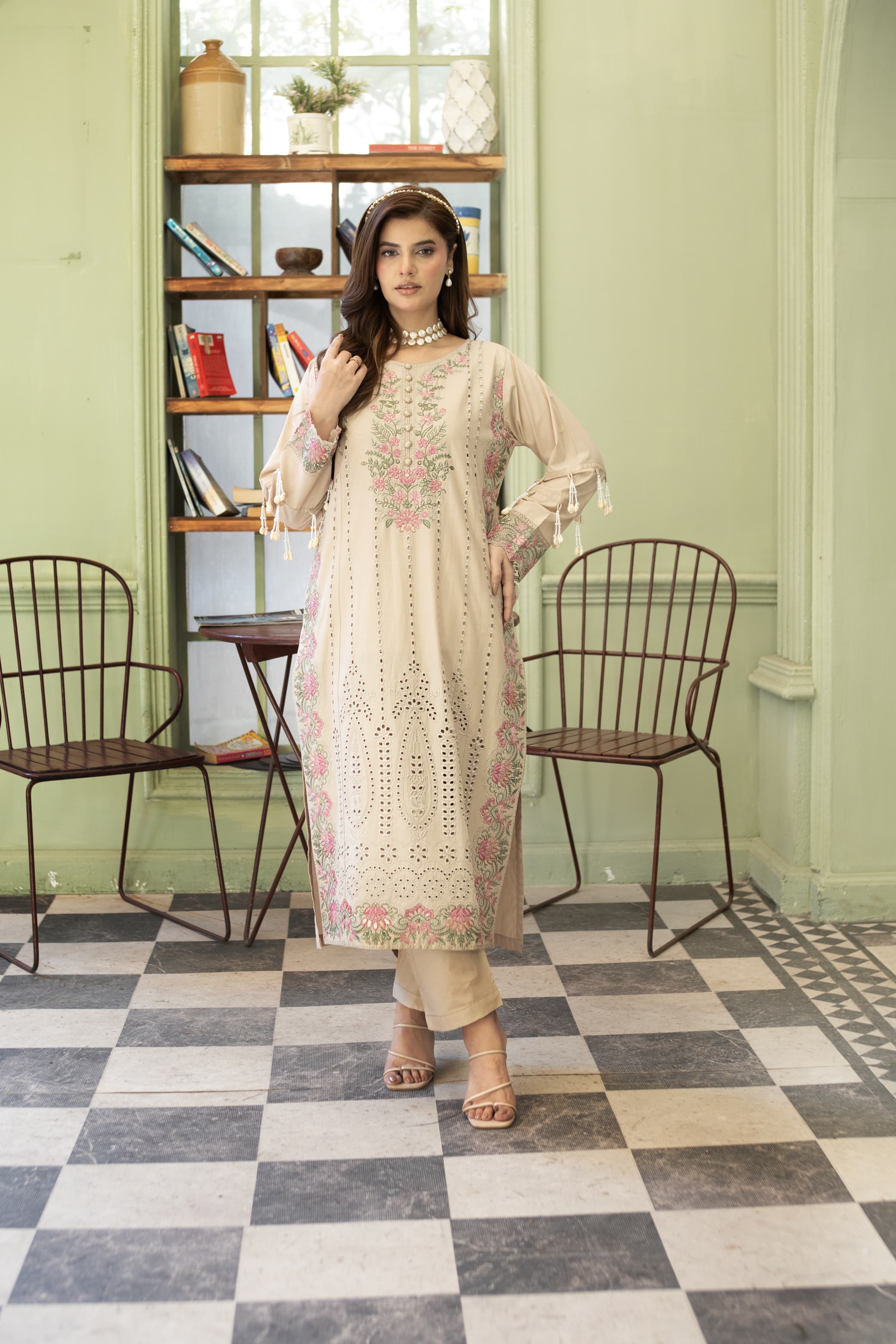 GulNoor-Ivory beige Embroidered suit (3pc)