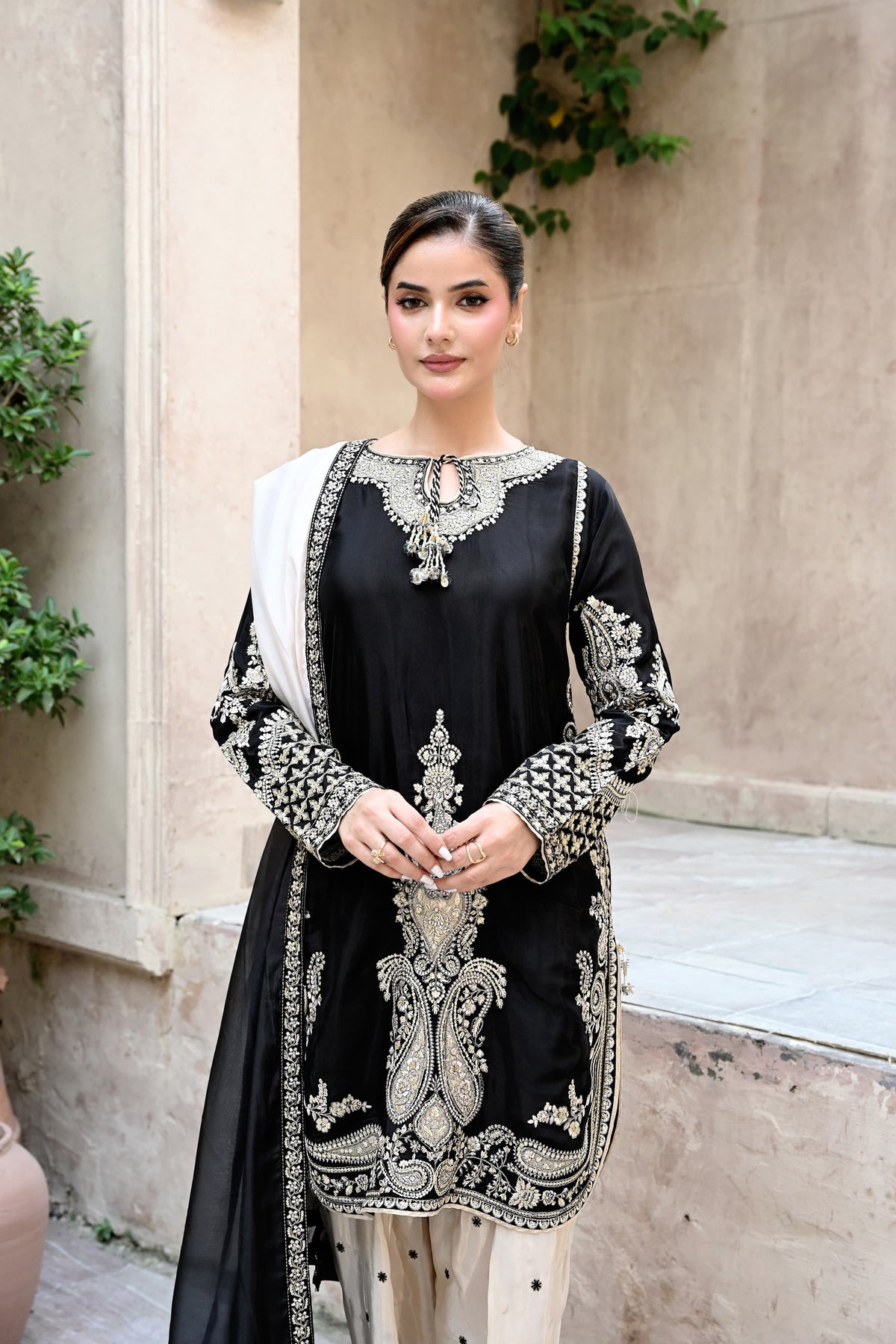 Rosalie - Black(Embroidered) - 3Pc