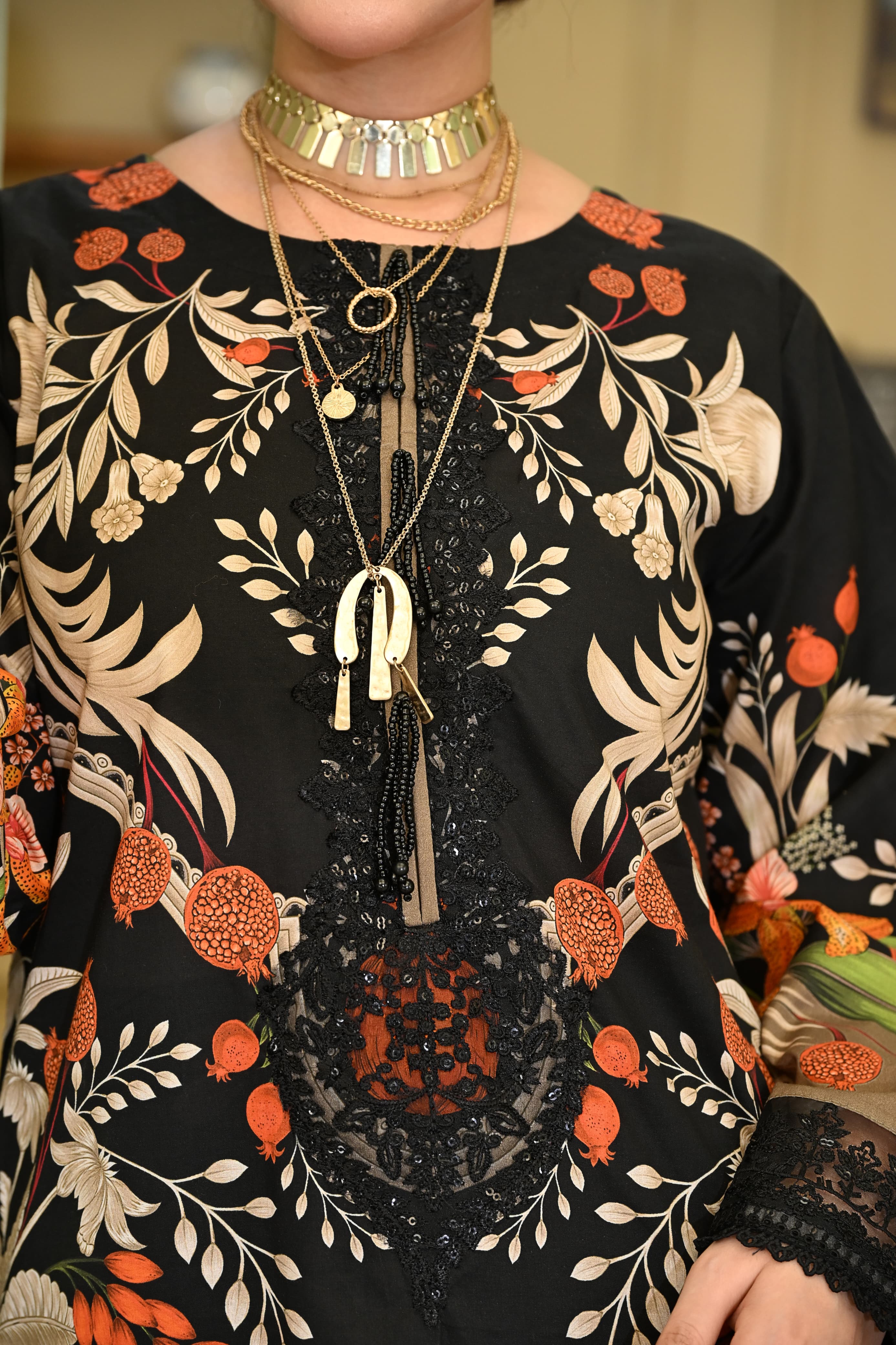 GulRukh- Black (Embroidered) - 3Pc