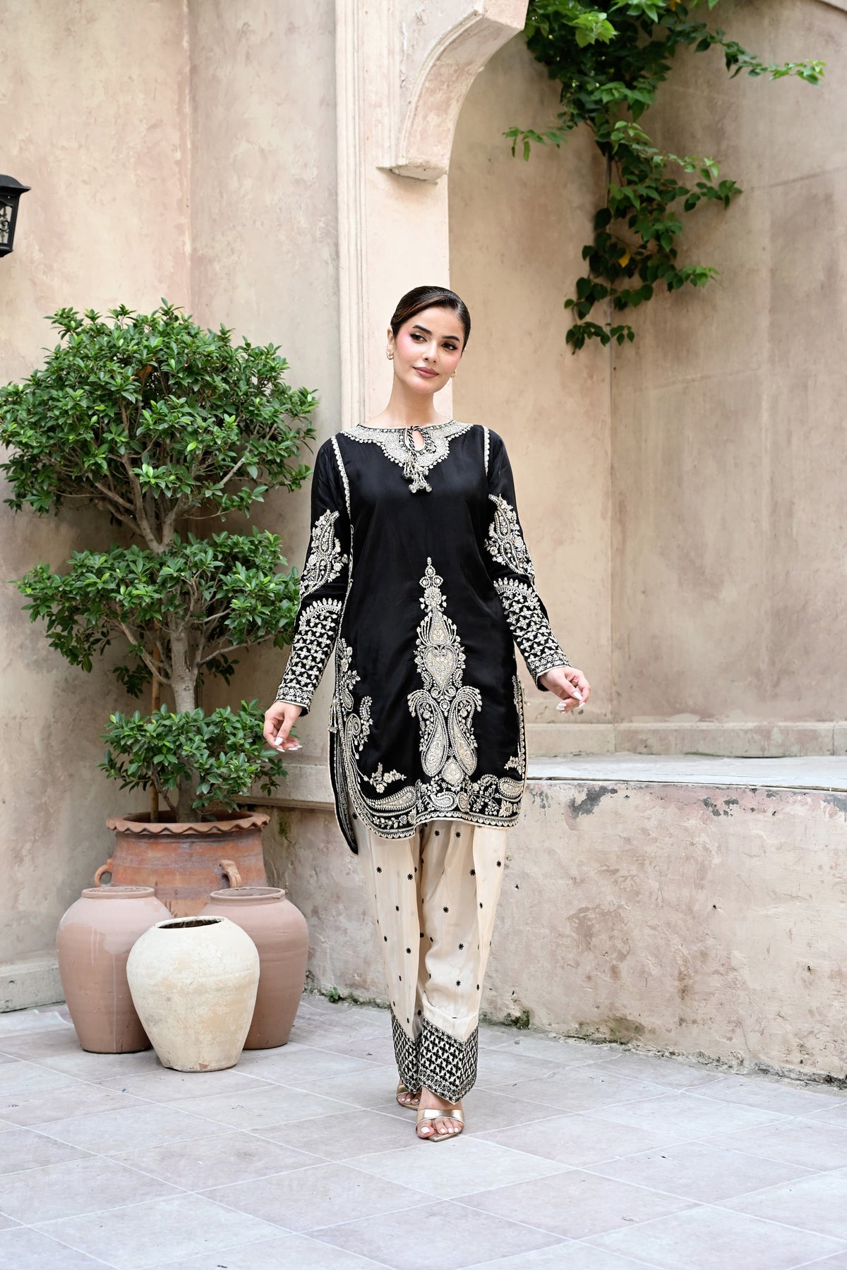 Rosalie - Black(Embroidered) - 3Pc